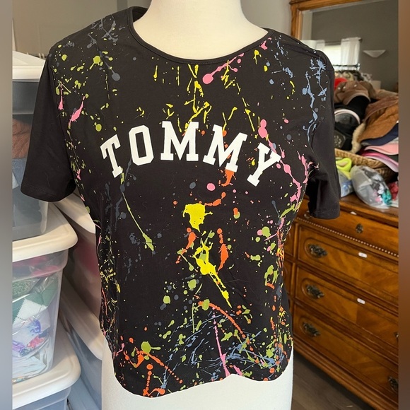 Tommy Jeans Tops - Tommy Tshirt